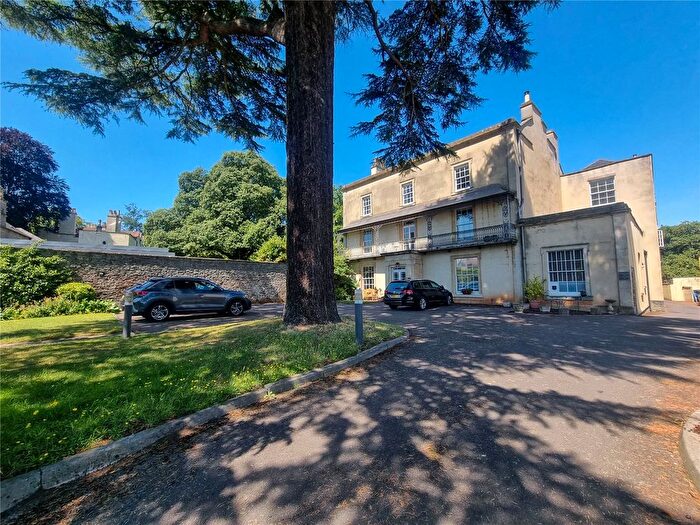 3 Bedroom Flat To Rent In Beckspool Road, Frenchay, Bristol, BS16