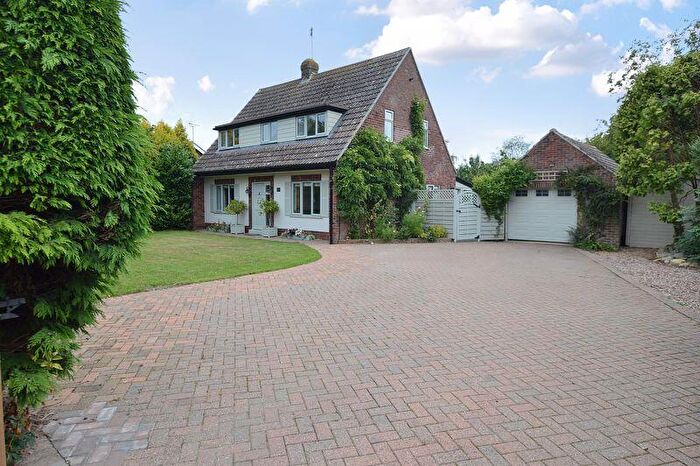 4 Bedroom Detached House For Sale In Mill Lane, Woodhall Spa, LN10