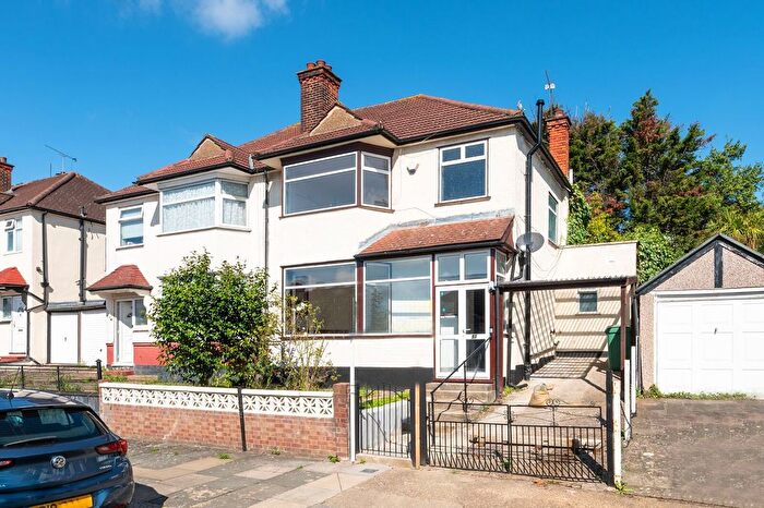 4 Bedroom Semi-Detached House To Rent In Dollis Hill Avenue, Gladstone Park, London, NW2