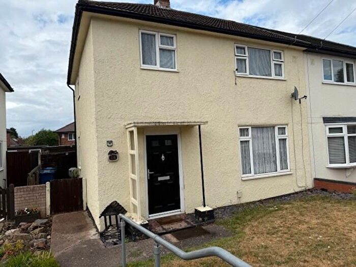 3 Bedroom Semi-Detached House To Rent In Beech Close, Tamworth, B79