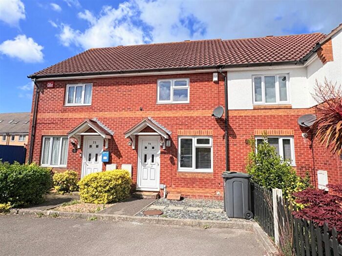 2 Bedroom Terraced House For Sale In Compass Close, Rowner, Gosport, PO13
