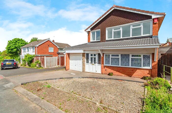 3 Bedroom Detached House For Sale In Falmouth Road, Walsall, WS5