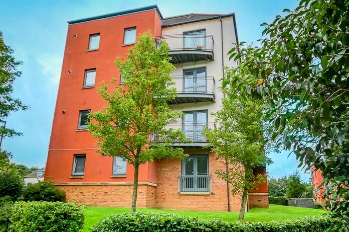 2 Bedroom Flat To Rent In Kaims Terrace, Livingston, West Lothian, EH54