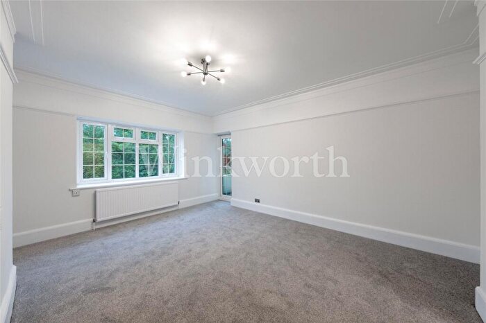 2 Bedroom Apartment To Rent In Holmdale Gardens, London, NW4