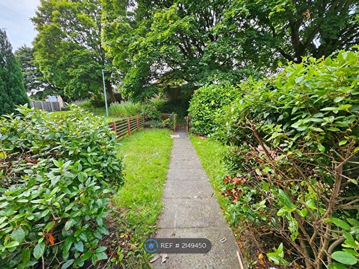 3 Bedroom End Of Terrace House To Rent In Springbank Terrace, Blackburn, BB2