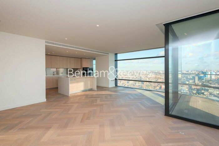 3 Bedroom Flat To Rent In Principal Tower, City, EC2A