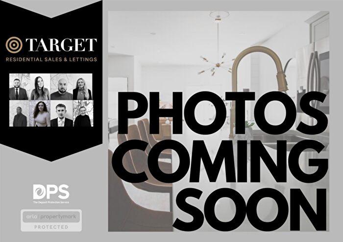 2 Bedroom Flat To Rent In Enfield Island Village, EN3