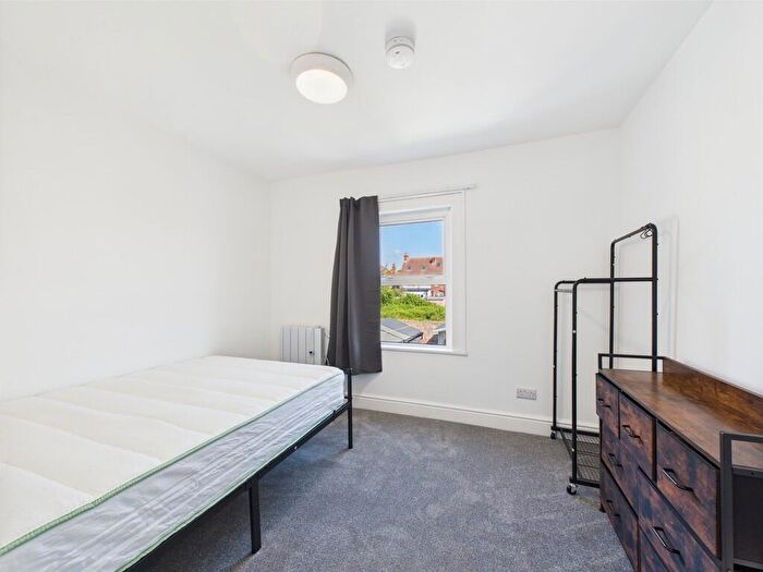 Studio To Rent In Tarring Road, Worthing, BN11