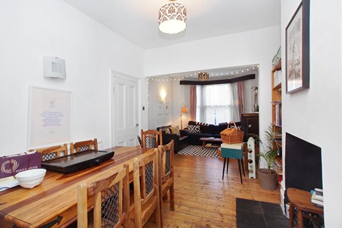 4 Bedroom Terraced House To Rent In Albion Road, London, N16
