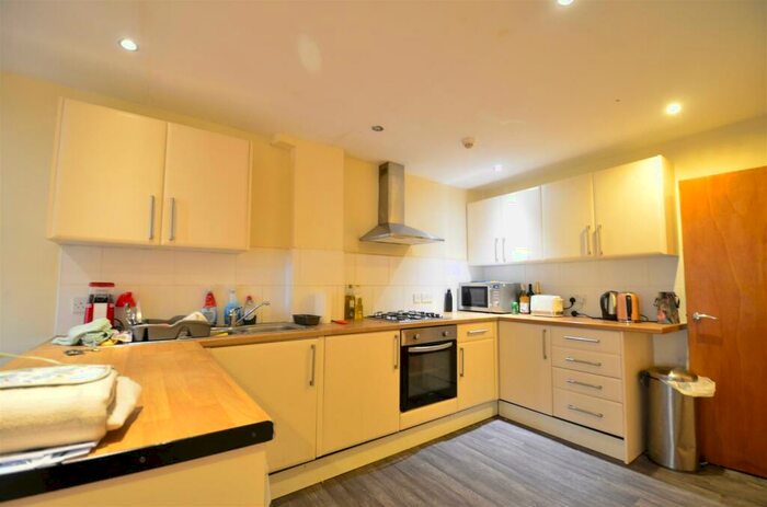 6 Bedroom Terraced House To Rent In Rose Cottage, Selly Oak. Mins Walk From University Of Birmingham, B29