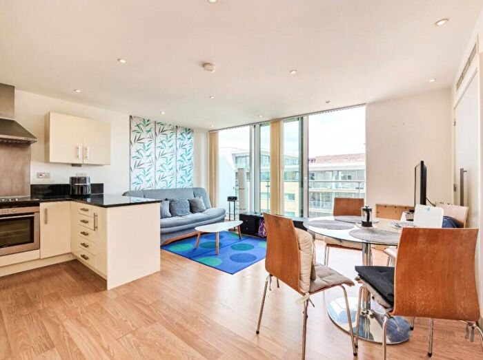 1 Bedroom Flat To Rent In The Mast, Albert Basin Way, E16