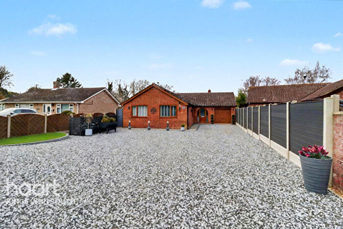 3 Bedroom Detached Bungalow For Sale In Stow Road, Wiggenhall St Mary Magdalen, PE34