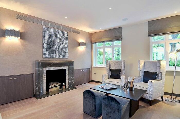 5 Bedroom Terraced House To Rent In Cornwall Gardens, South Kensington, London, SW7