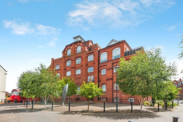 1 Bedroom Flat For Sale In Coopers Lane, Abingdon, OX14