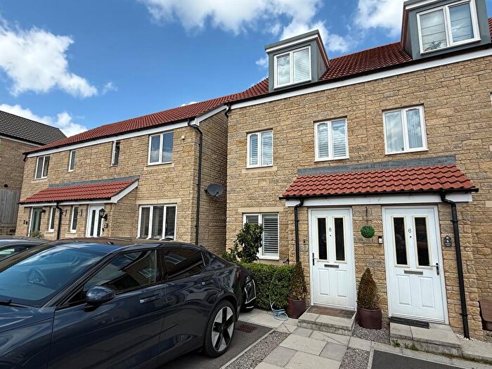 3 Bedroom Semi-Detached House For Sale In Burdock Road, Frome, BA11