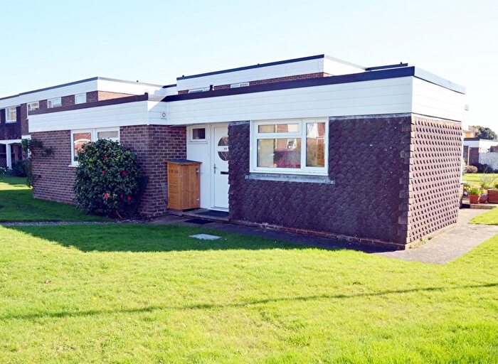 3 Bedroom Bungalow For Sale In Mill Close, Chichester, PO19