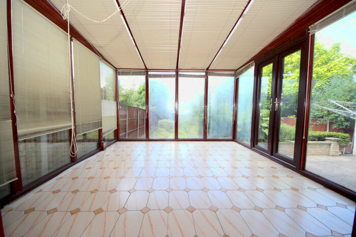 6 Bedroom Semi-Detached House To Rent In Queen Elizabeth's Drive, Southgate, N14