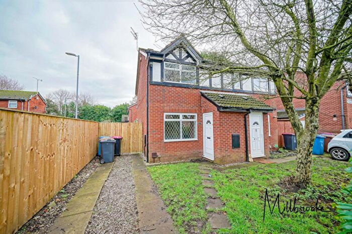 2 Bedroom Semi Detached House To Rent In Wythop Gardens, Salford, M5