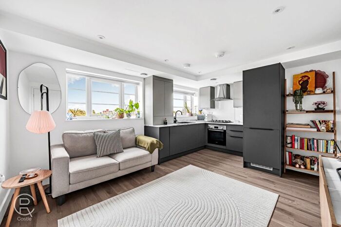 1 Bedroom Flat For Sale In Windmill Place, Southall, UB2