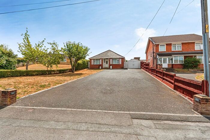3 Bedroom Detached Bungalow For Sale In Fair Oak Road, Bishopstoke, Eastleigh, SO50