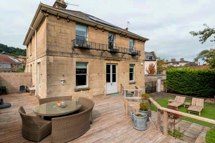5 Bedroom Detached House To Rent In St Johns Road, Bathwick, BA2