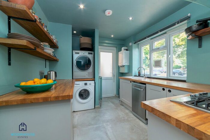 1 Bedroom Maisonette To Rent In East End Road, Finchley, N3