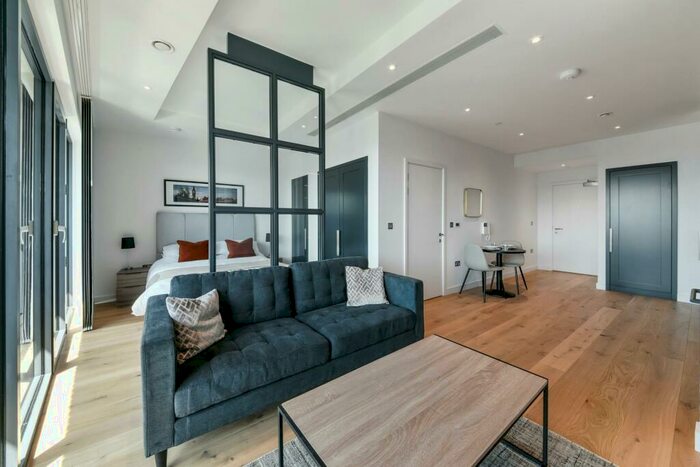 Apartment To Rent In Corson House, London City Island, London, E14