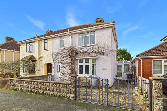 2 Bedroom Semi-Detached House For Sale In S Home Just Moments From The Marine Lake, BS21