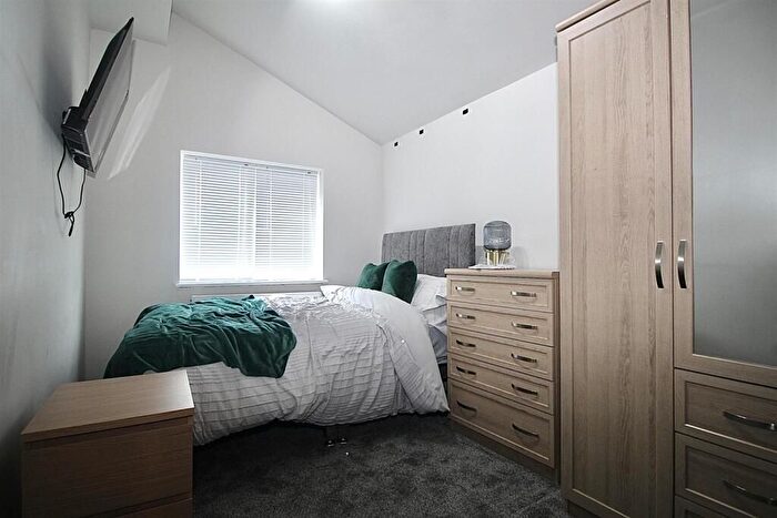 Studio To Rent In Soham Road, Enfield, EN3