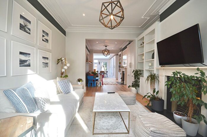 4 Bedroom Property To Rent In Southdean Gardens, Southfields, SW19