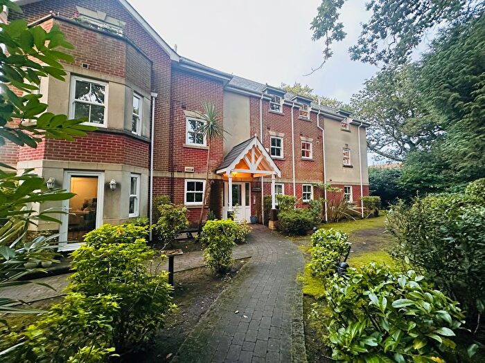 2 Bedroom Flat To Rent In Wimborne Road, Bournemouth, BH2