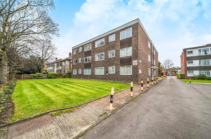 2 Bedroom Flat For Sale In Main Road, Sidcup, DA14