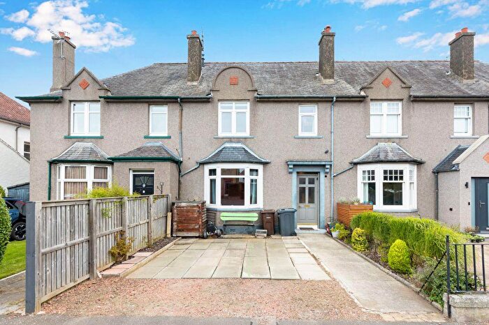 3 Bedroom Terraced House For Sale In Saughtonhall Drive, Edinburgh, EH12