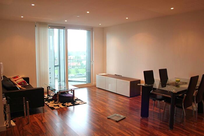 2 Bedroom Apartment For Sale In Munday Street, Manchester, M4