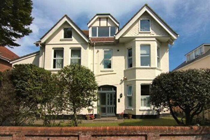 1 Bedroom Flat To Rent In Argyll Road, Bournemouth, BH5