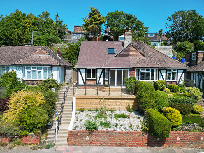 4 Bedroom Semi-Detached House For Sale In Barn Rise, Brighton, BN1