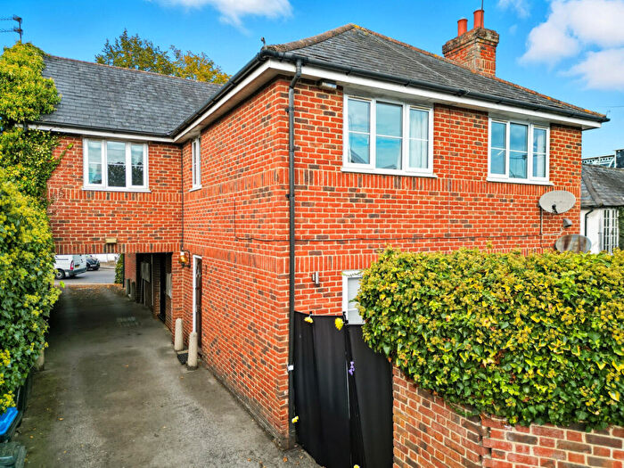 2 Bedroom Apartment For Sale In Market Place, Abridge, RM4