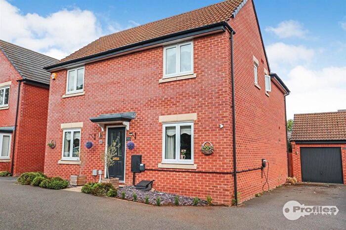 4 Bedroom Detached House For Sale In Hawthorn Grove, Sapcote, LE9