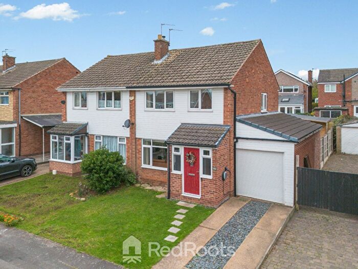 3 Bedroom Semi-Detached House For Sale In Ambleside Crescent, Sprotbrough, Doncaster, DN5