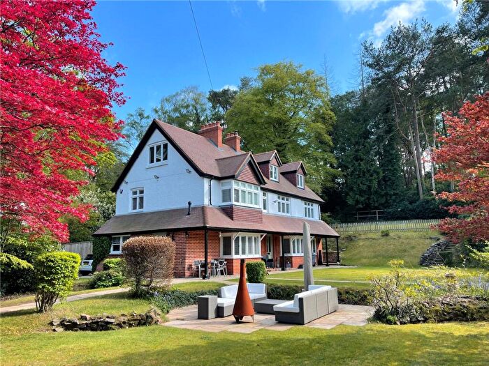 5 Bedroom Detached House For Sale In Longdown Close, Lower Bourne, GU10