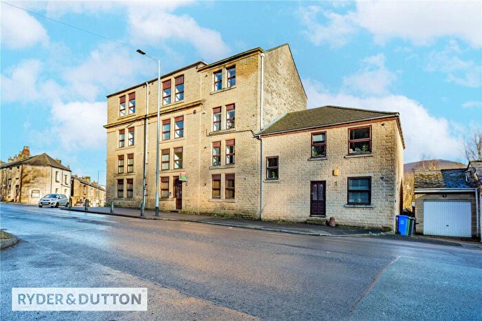 2 Bedroom Apartment For Sale In Mitre House, Manchester Road, Mossley, OL5