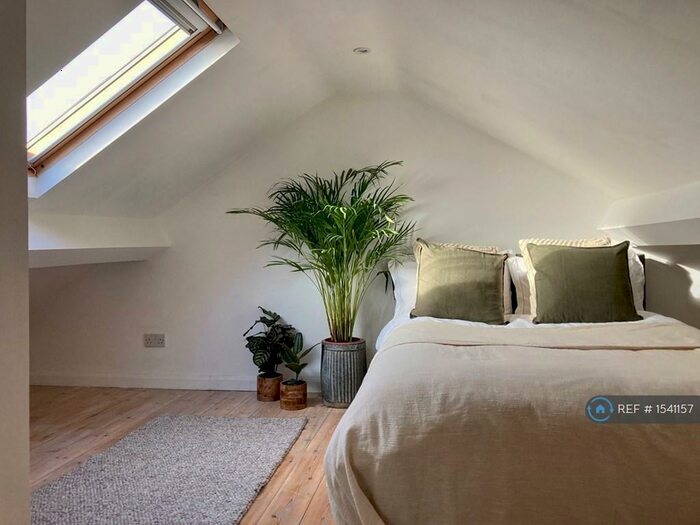 2 Bedroom Flat To Rent In Nutfield Road, London, E15