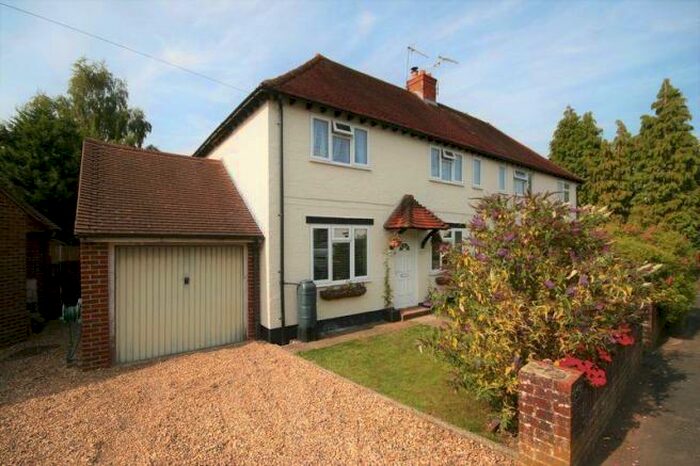 3 Bedroom Semi-Detached House To Rent In Greenfield Road, Farnham, GU9