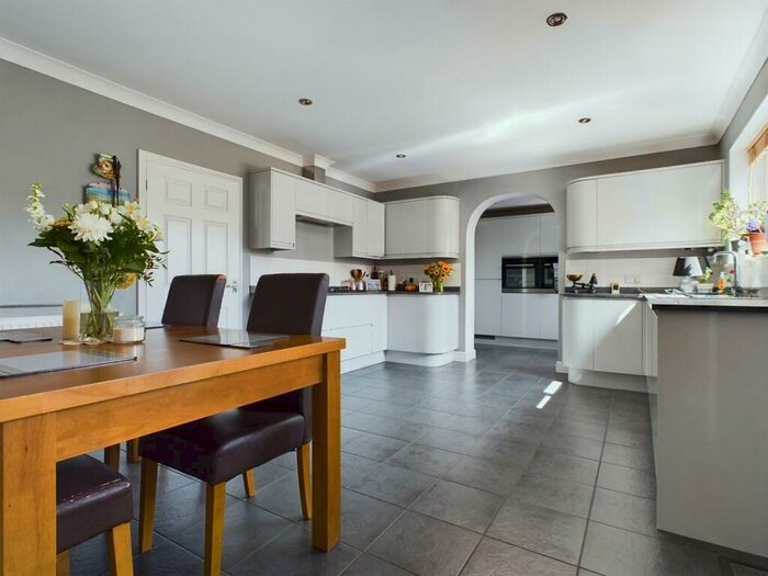 3 Bedroom Chalet For Sale In Mill Lane, Downham Market, PE38