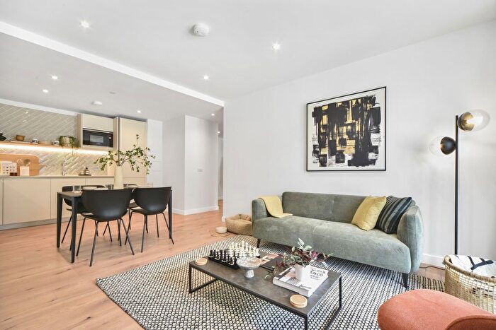 1 Bedroom Flat To Rent In Uncle, Deptford, SE8