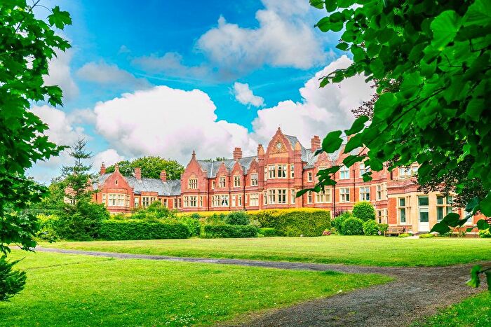 2 Bedroom Flat For Sale In Charlton Down, Dorchester, DT2