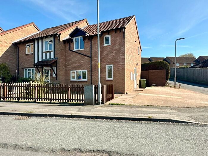 3 Bedroom End Of Terrace House For Sale In Martins Way, Ledbury, HR8