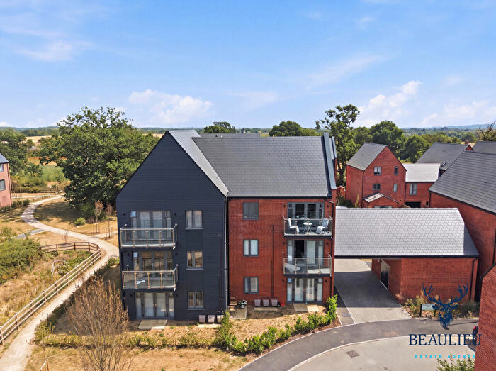 1 Bedroom Apartment For Sale In George Wicks Way, Chelmsford, CM1