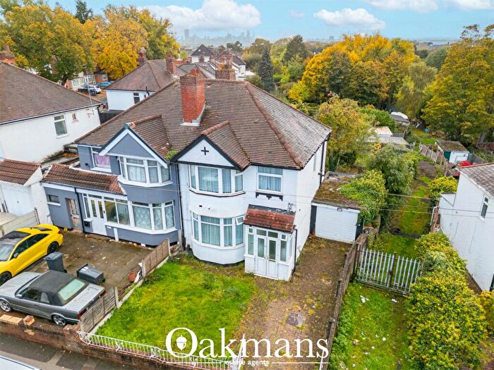 3 Bedroom Semi-Detached House For Sale In Hunton Hill, Birmingham, West Midlands, B23