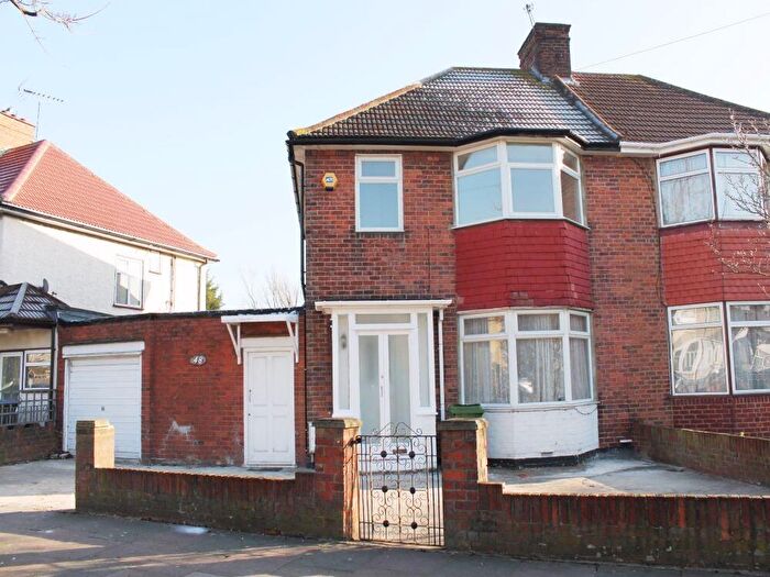 3 Bedroom Semi-Detached House To Rent In Monks Park, Wembley, HA9
